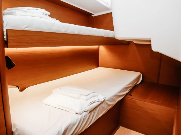 Alquiler de Jeanneau Sun Loft 47 en Olbia