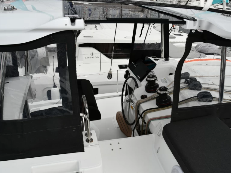 Alquiler Komolac - Lagoon Lagoon 43 en SamBoat