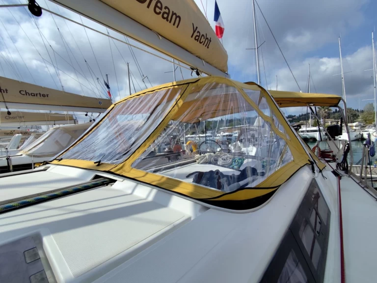 Alquiler de embarcaciones Bénéteau Oceanis 48 enGouviá en Samboat