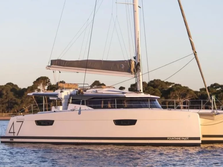 Alquiler Catamarán Fountaine Pajot con o sin  título de navegación