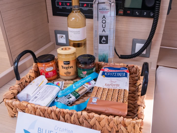 Alquiler de embarcaciones Bénéteau Oceanis 37.1 enLefkáda en Samboat