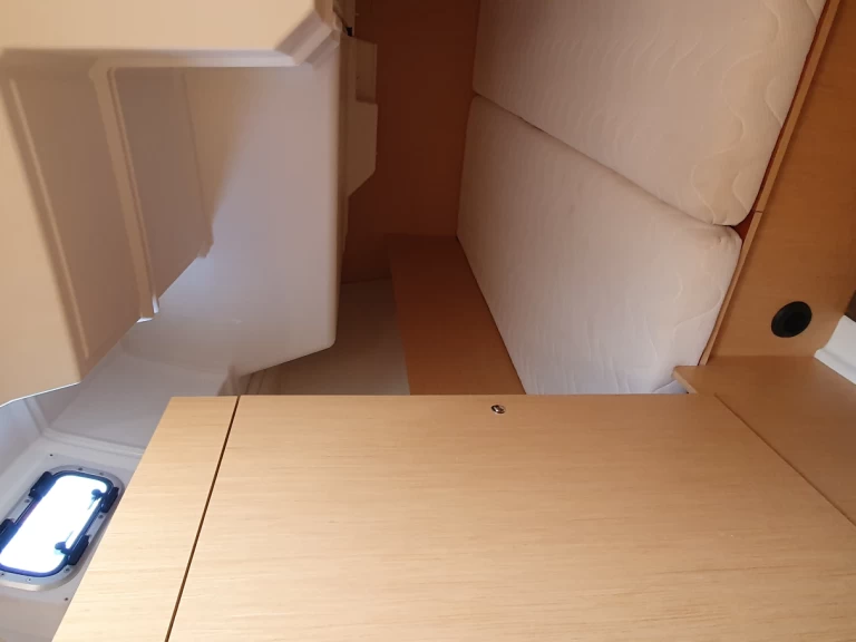 Alquiler de Velero, con o sin patrón Bénéteau Olbia