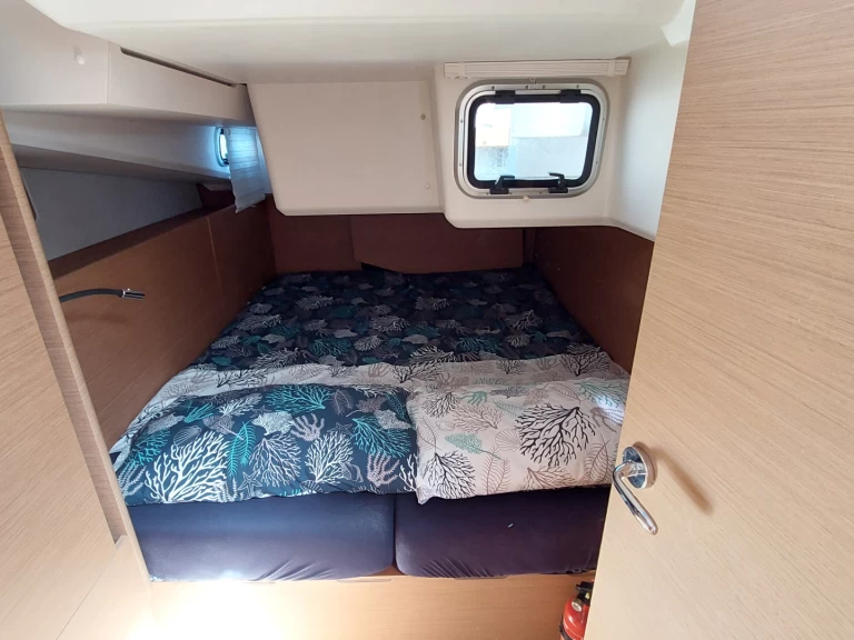 Alquiler de embarcaciones Jeanneau Sun Odyssey 440 - 4 cabine - 2 bagni enCastiglioncello en Samboat