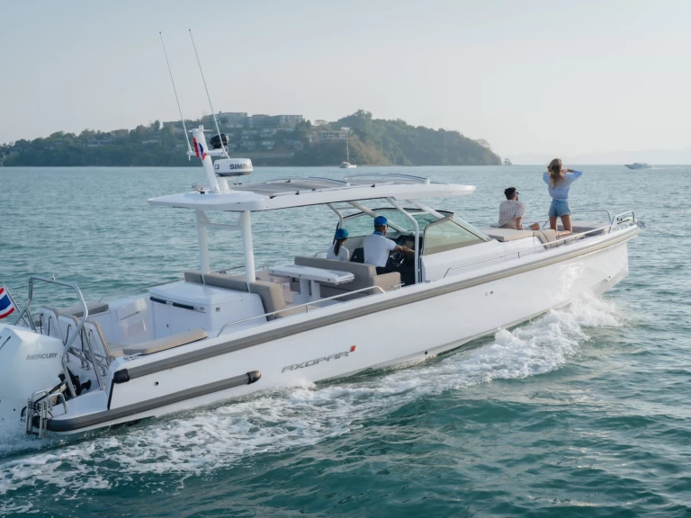 Alquiler de Axopar 37 T-Top en Phuket (City)