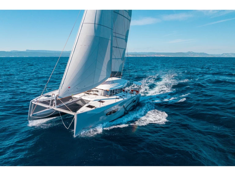 Alquiler de Catamarán, con o sin patrón Excess Lefkáda