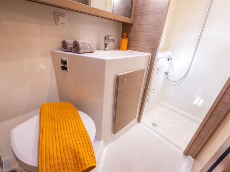 Catamarán para alquilar Lefkáda al mejor precio