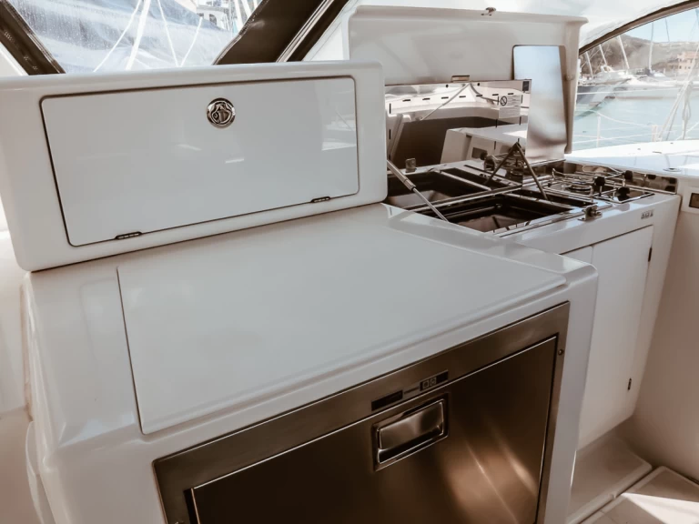 Alquiler Olbia - Jeanneau Sun Loft 47 en SamBoat