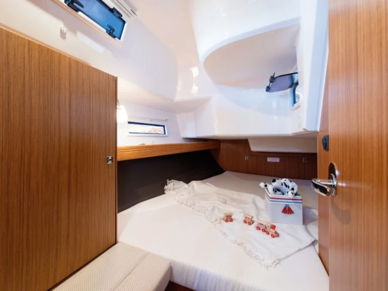 Bavaria Cruiser 37 de alquiler a Punta Ala