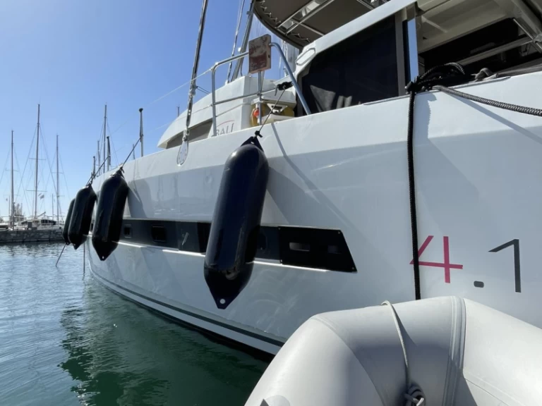 Alquiler Catamarán Bali con o sin  título de navegación