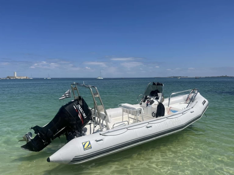 Alquiler de embarcaciones Zodiac Pro Open 650 enLa Forêt-Fouesnant en Samboat