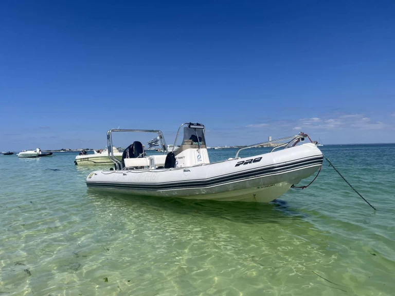 Zodiac Pro Open 650 de alquiler a La Forêt-Fouesnant