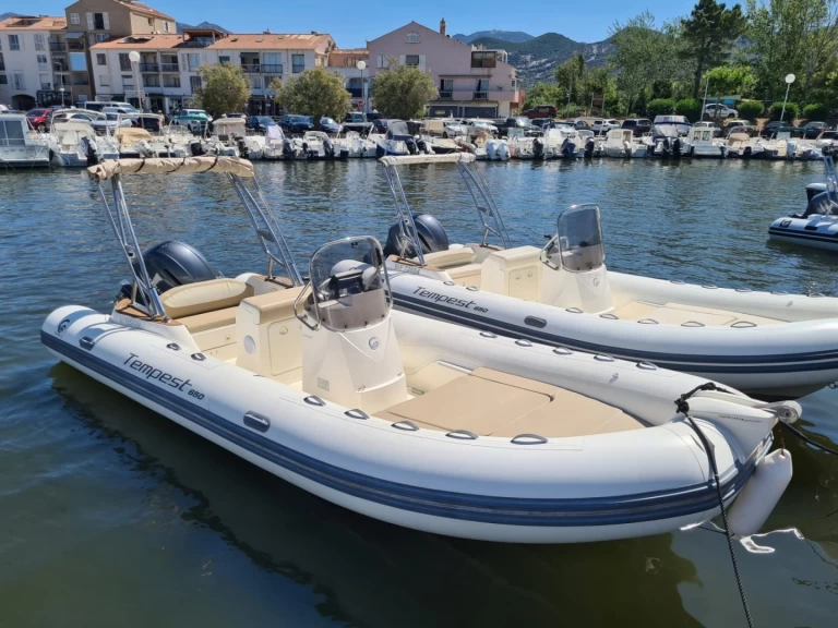 Alquiler de barcos Saint-Florent barato de Tempest 650