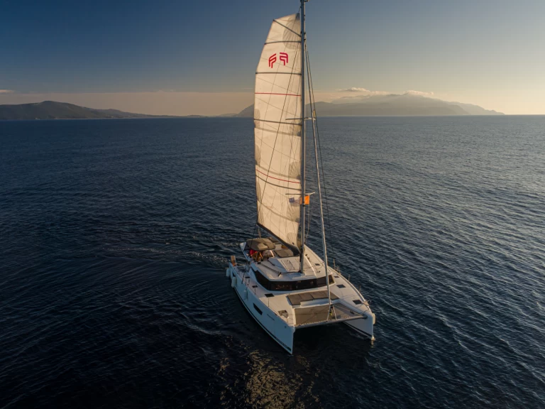 Alquiler Catamarán Fountaine Pajot con o sin  título de navegación