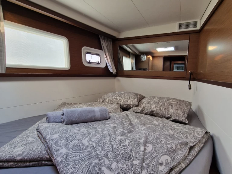 Alquiler de embarcaciones Lagoon Lagoon 450 Sport Top enPunat en Samboat