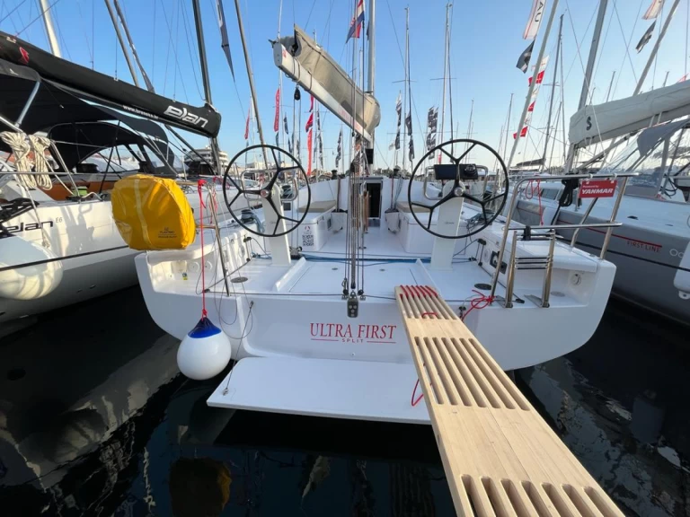 Alquiler de Bénéteau First 36 en Split