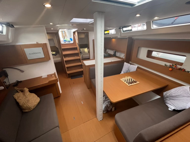 Alquiler de barcos Split barato de First 44