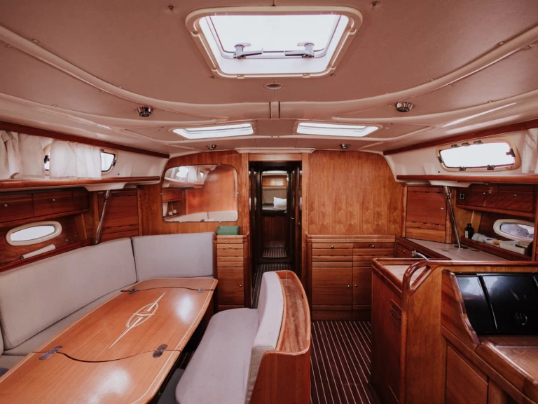 Velero para alquilar Mahón al mejor precio