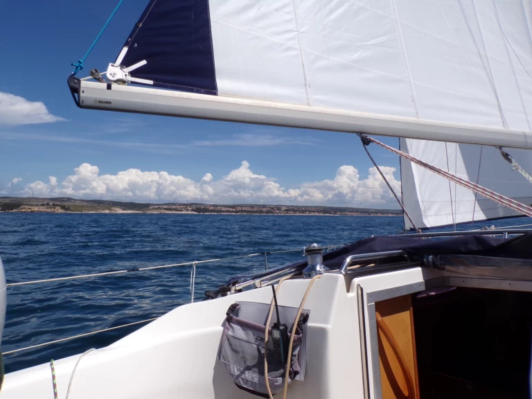 Alquiler de Bavaria Bavaria 30 Cruiser en Port-Camargue