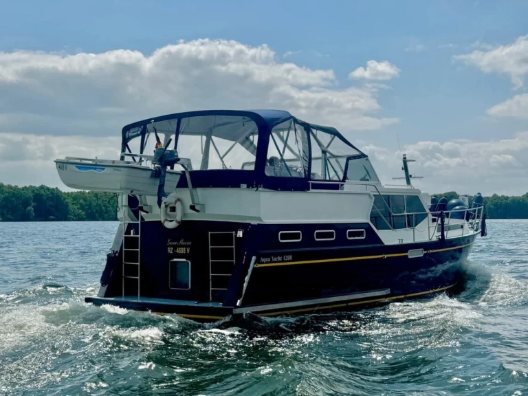 Motoryacht Aqua Yacht 1200 de alquiler a Waren (Müritz)