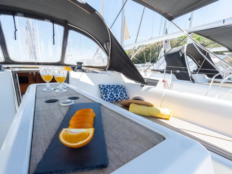 Alquiler de Dufour Dufour 412 Grand Large en Pula