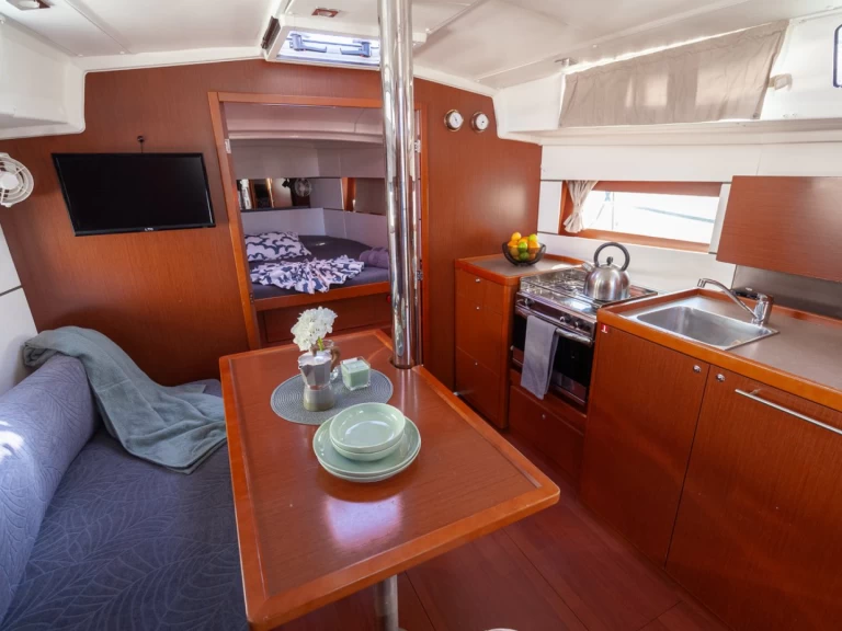 Alquiler Velero en Pula - Bénéteau Oceanis 38.1