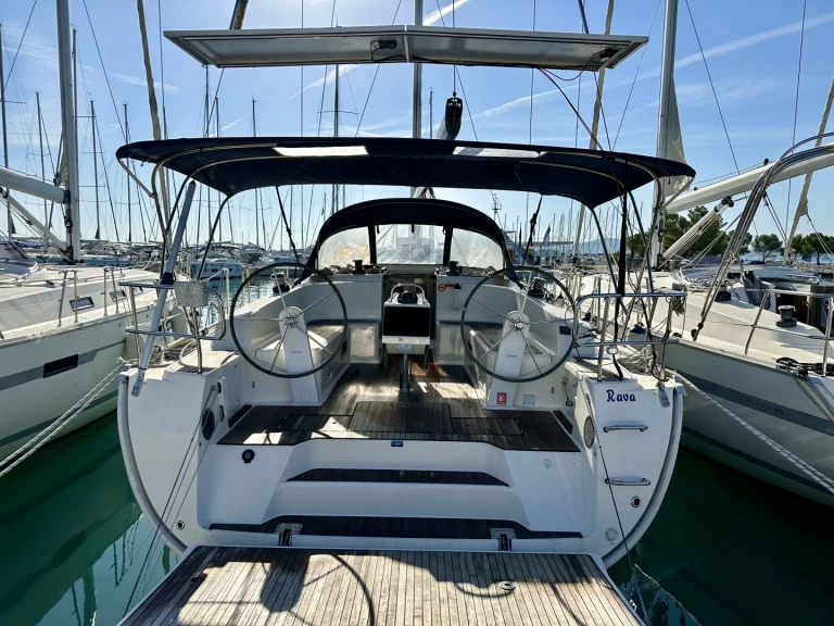 Alquiler de Velero, con o sin patrón Bavaria Sukošan