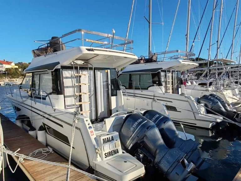 Jeanneau Merry Fisher 1095 Fly de alquiler a Drage