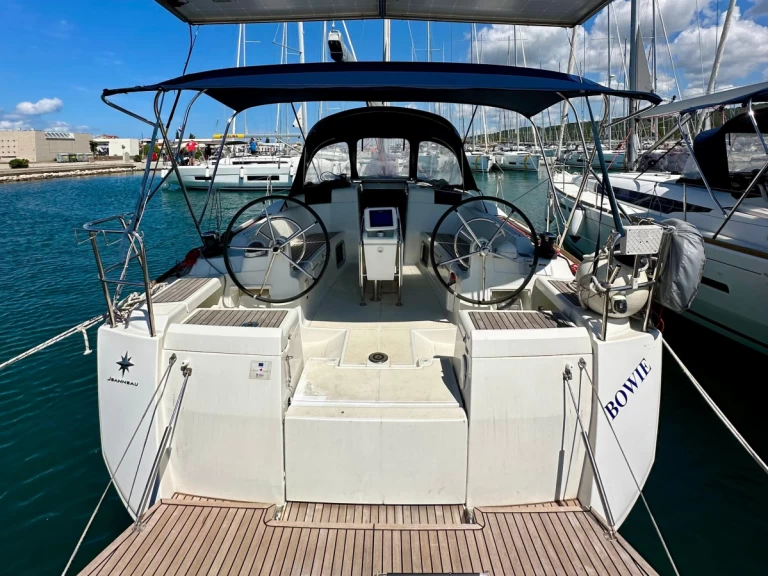 Jeanneau Sun Odyssey 419 de alquiler a Sukošan