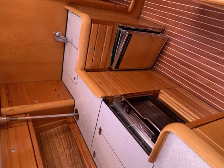 Velero para alquilar La Spezia al mejor precio