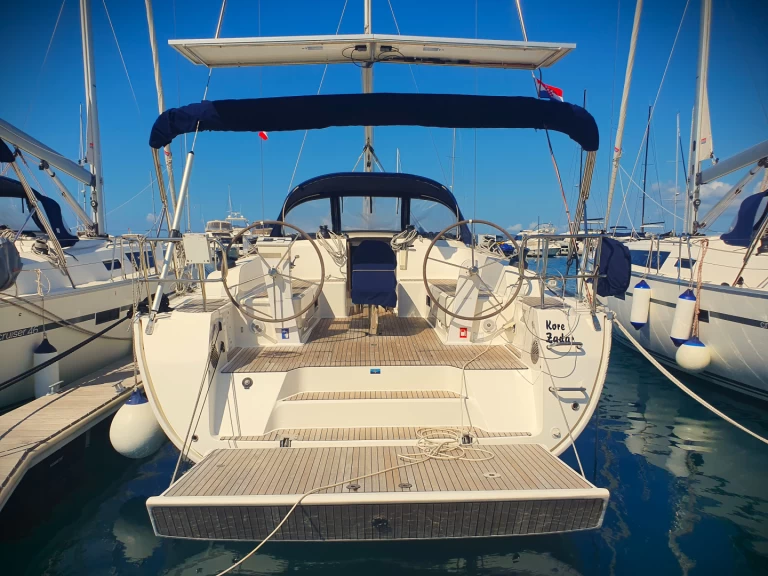 Alquiler de Velero, con o sin patrón Bavaria Drage