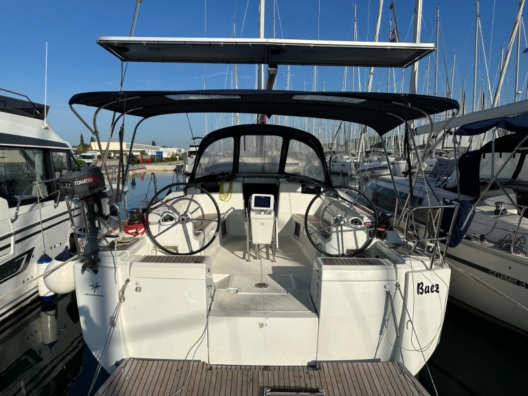 Alquiler de Jeanneau Sun Odyssey 449 en Sukošan