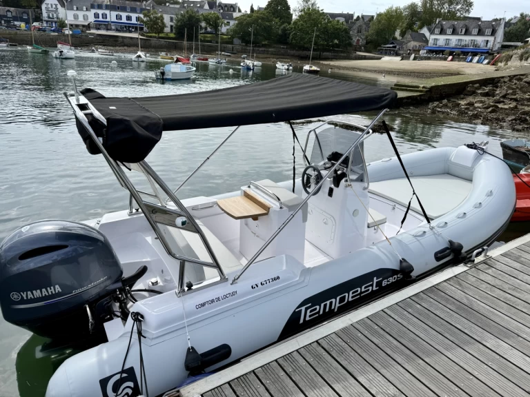 Alquiler de barcos Combrit barato de Tempest 630