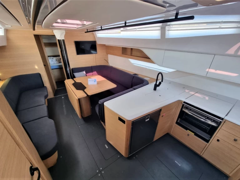 Elan Elan E6 de alquiler a Punat