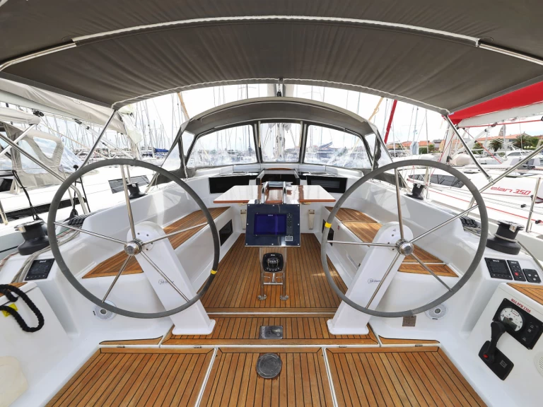 Velero para alquilar Biograd na Moru al mejor precio