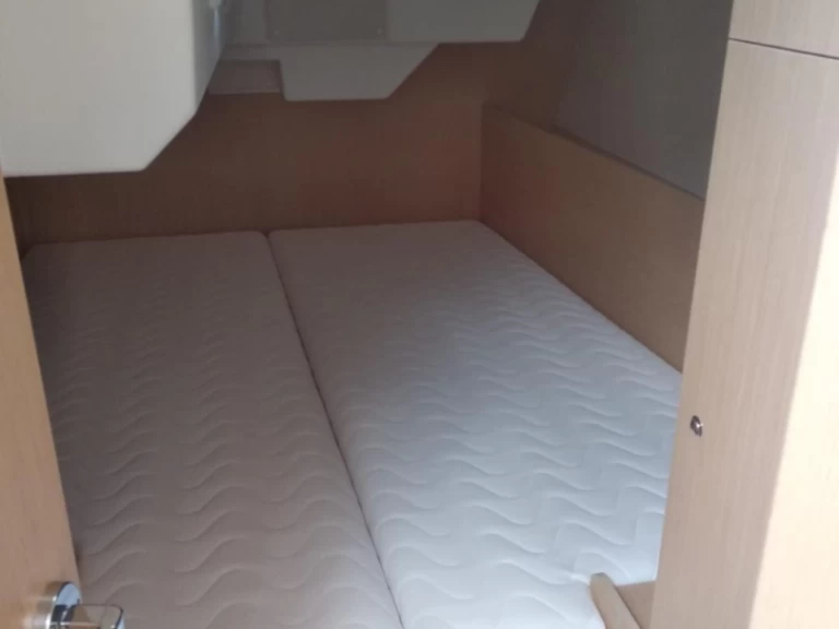 Alquiler de Velero, con o sin patrón Bénéteau La Spezia