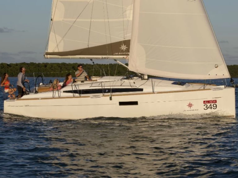 Jeanneau Sun Odyssey 349 de alquiler a Punat