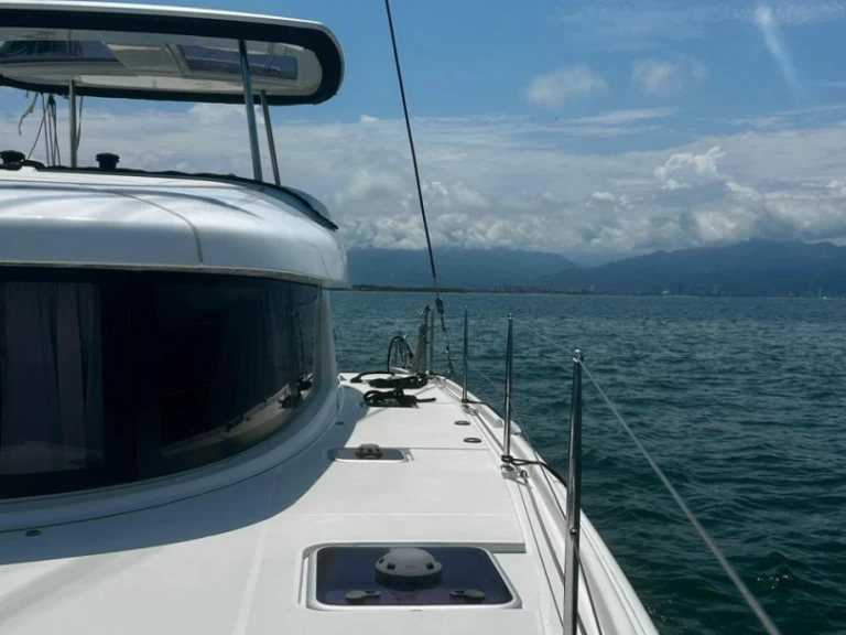 Alquiler de Lagoon Lagoon 420 en Nuevo Vallarta