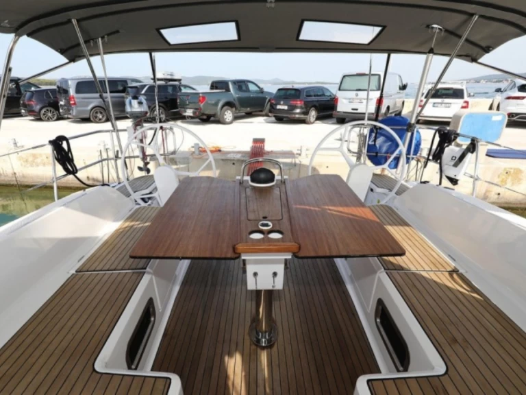 Alquiler de Velero, con o sin patrón Bavaria Biograd na Moru