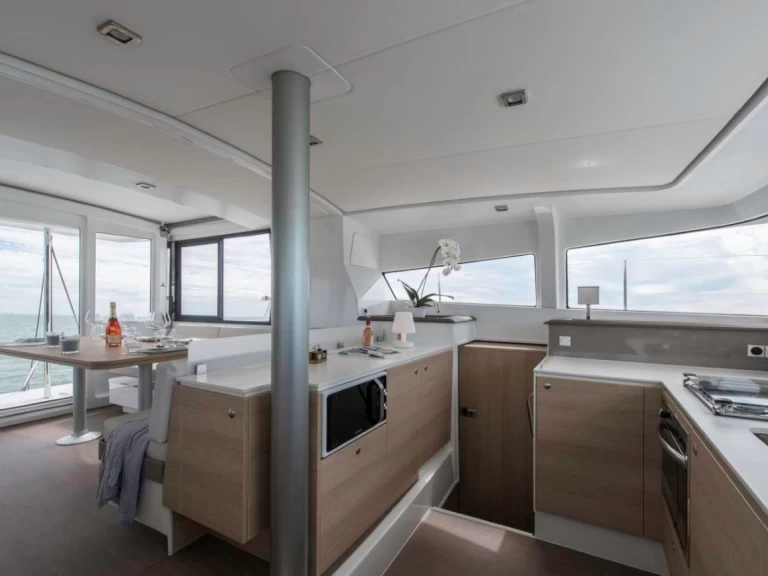 Alquiler de embarcaciones Bali Bali 4.0 enKomolac en Samboat