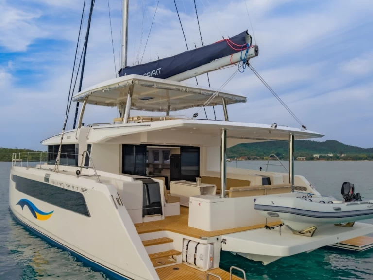 Alquiler Catamarán Island Spirit Yachts con o sin  título de navegación