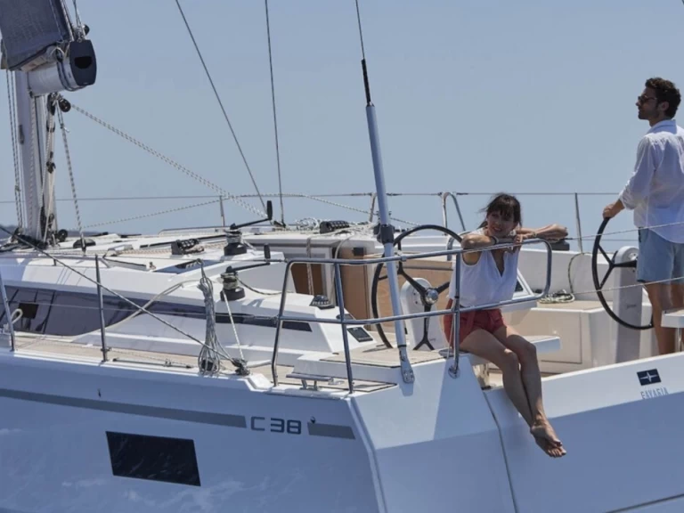 Bavaria Bavaria C38 de alquiler a Francia