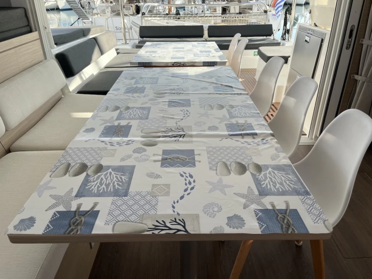 Catamarán para alquilar Lefkáda al mejor precio