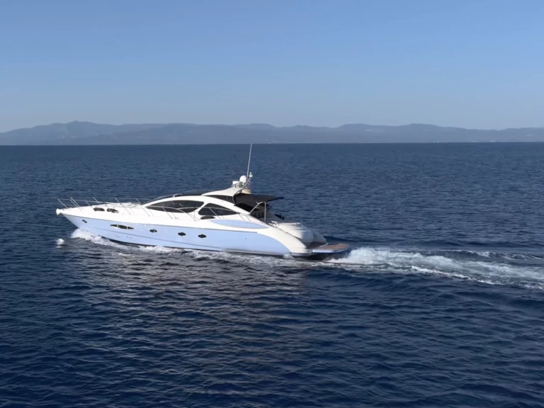 Alquiler de Azimut Azimut Atlantis 55 en Palioúri