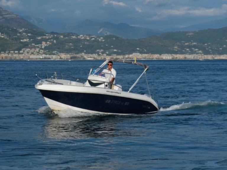 Alquiler de embarcaciones Orizzonti Syros 190 enCetara en Samboat