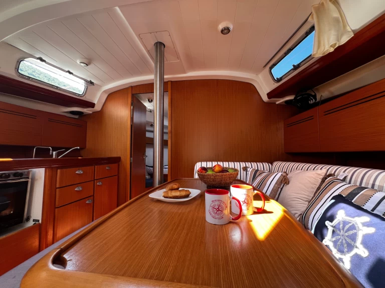 Velero para alquilar Vlycho al mejor precio