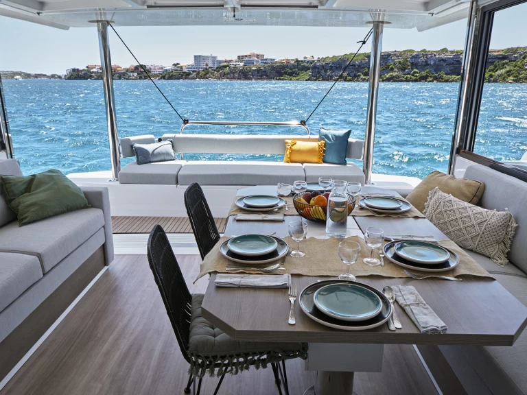 Catamarán para alquilar Rogoznica al mejor precio