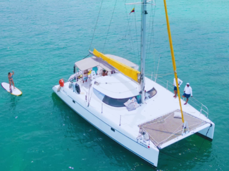 Alquiler de Fountaine Pajot Lavezzi 40 en Cartagena