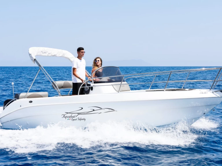 Alquiler Lancha Aquabat con o sin  título de navegación