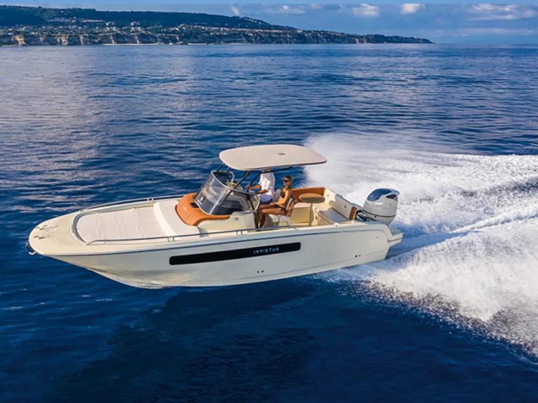 Invictus  Invictus 270 FX de alquiler a Marina de Palamós
