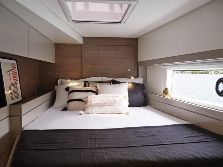 Catamarán para alquilar Ibiza Magna al mejor precio